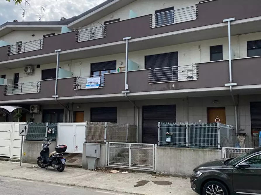 casa indipendente in vendita a Pescara in zona Pineta