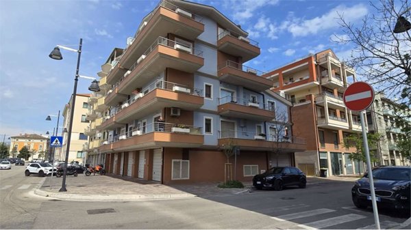 appartamento in vendita a Pescara in zona Porta Nuova