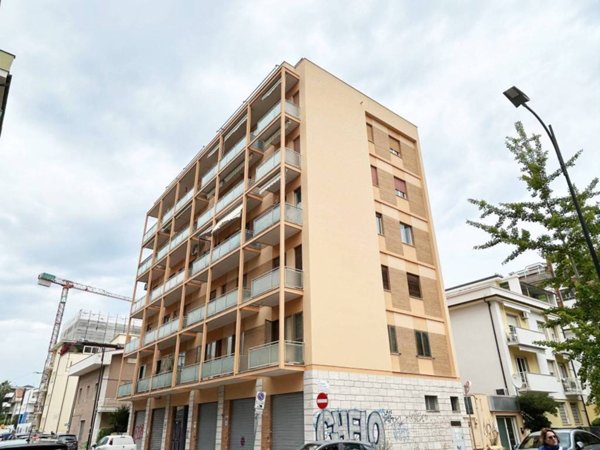 appartamento in vendita a Pescara in zona Castellammare