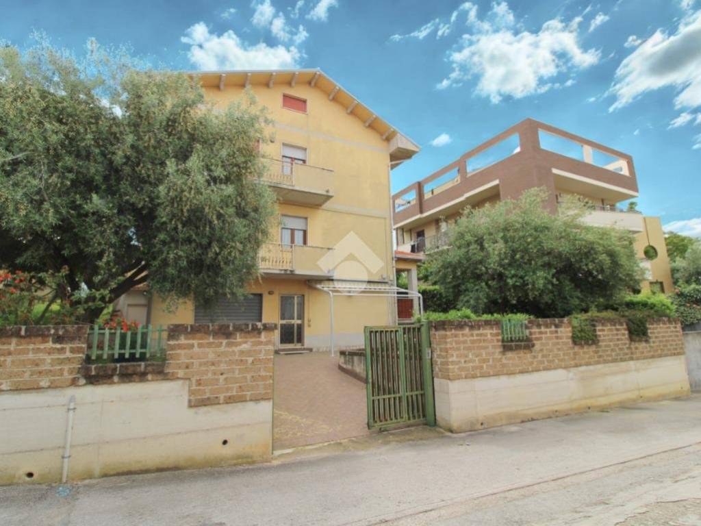 appartamento in vendita a Pescara in zona Fontanelle