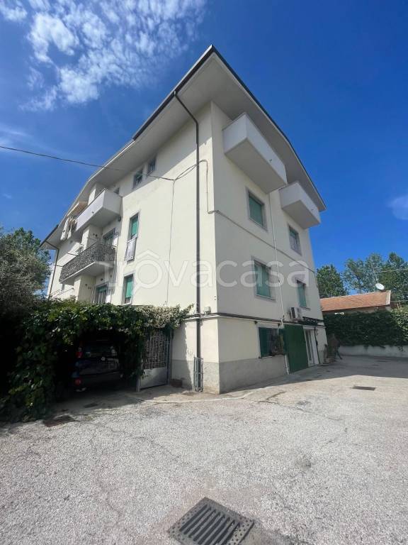 appartamento in vendita a Pescara in zona Colle Innamorati