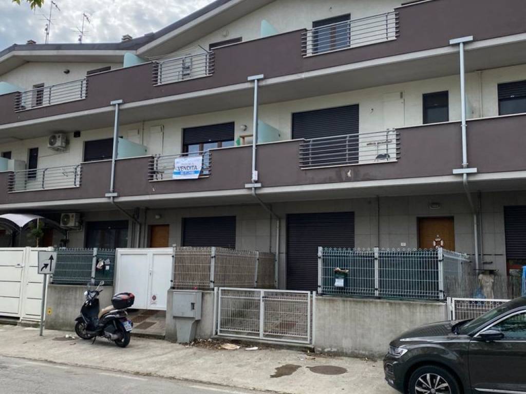 casa indipendente in vendita a Pescara in zona Porta Nuova