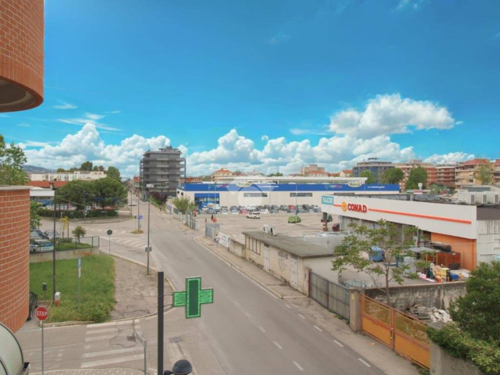 appartamento in vendita a Pescara in zona Porta Nuova