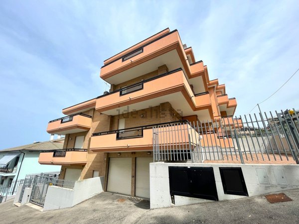 appartamento in vendita a Pescara in zona Castellammare