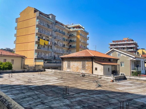 appartamento in vendita a Pescara in zona Porta Nuova