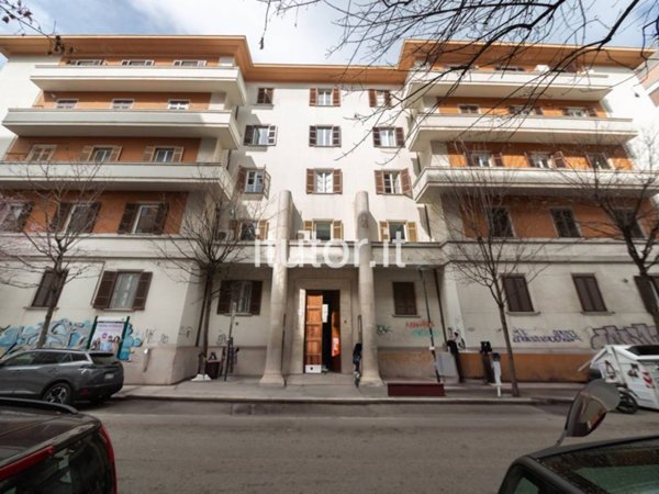 appartamento in vendita a Pescara in zona Centro Città