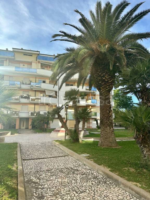 appartamento in vendita a Pescara in zona San Silvestro Spiaggia