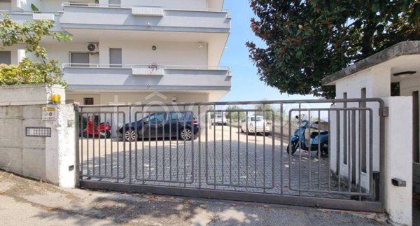 appartamento in vendita a Pescara in zona Colle Scorrano