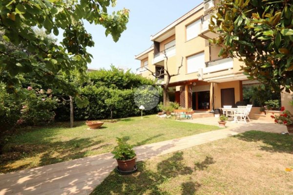 casa indipendente in vendita a Pescara