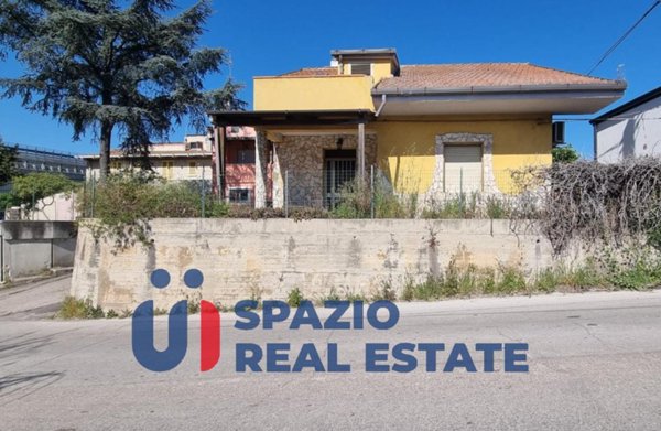 casa indipendente in vendita a Pescara in zona San Donato