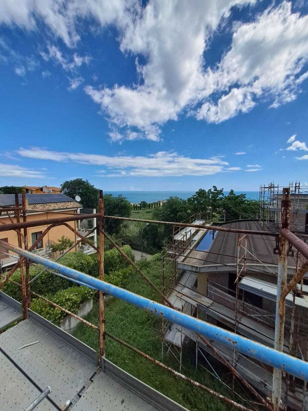 casa indipendente in vendita a Pescara