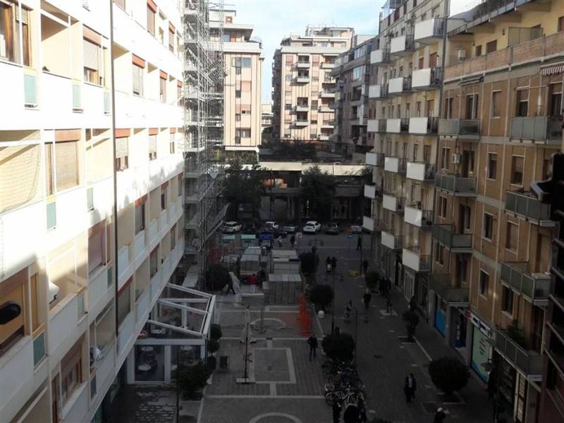 appartamento in vendita a Pescara in zona Centro Città