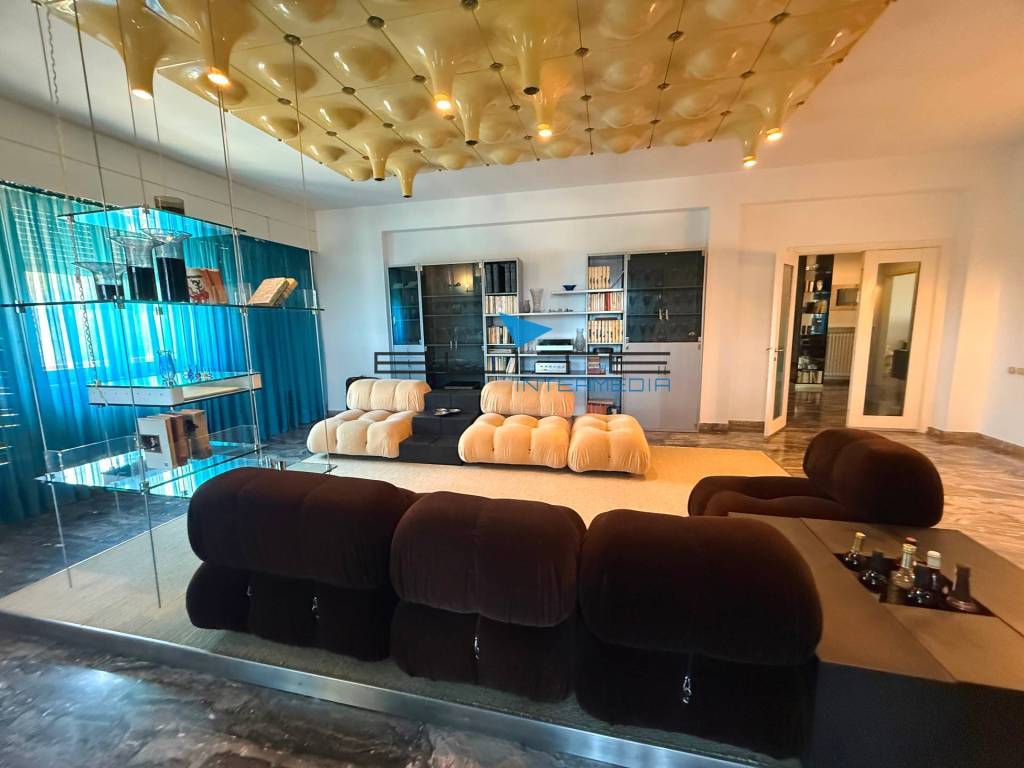 casa indipendente in vendita a Pescara in zona Colle Scorrano