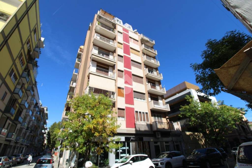 appartamento in vendita a Pescara in zona Porta Nuova