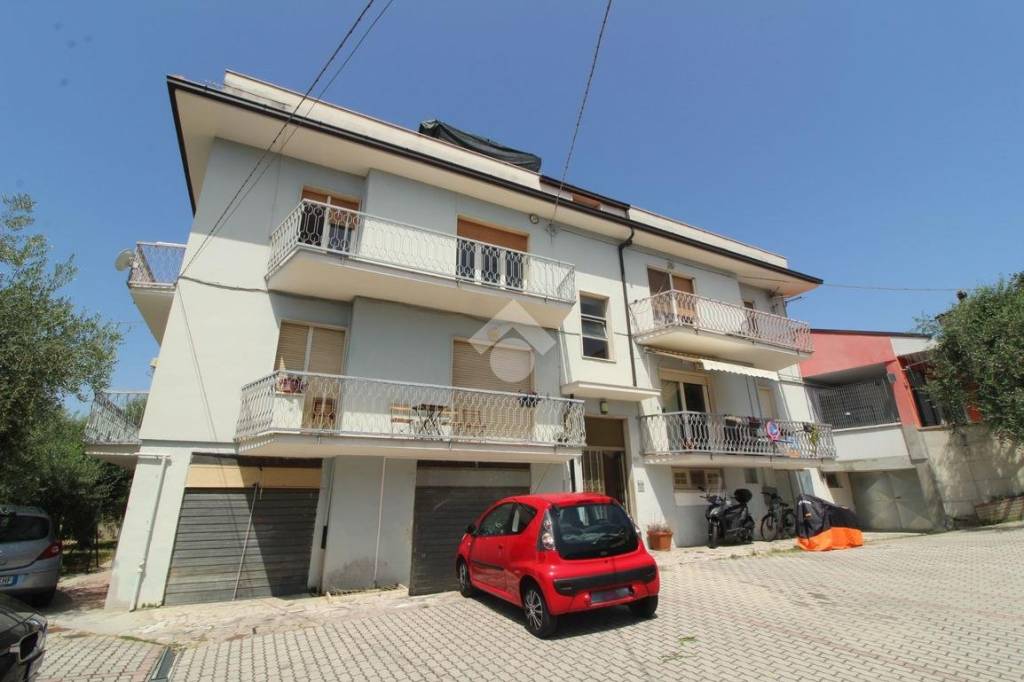 appartamento in vendita a Pescara in zona Colle Scorrano
