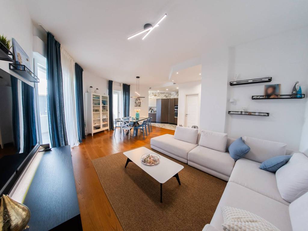 casa indipendente in vendita a Pescara in zona Ospedale