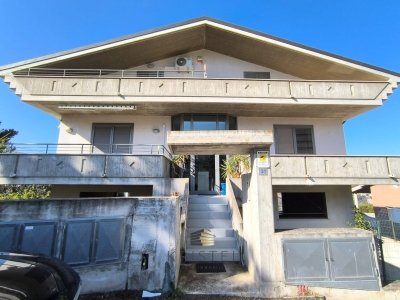 casa indipendente in vendita a Pescara in zona Centro Città