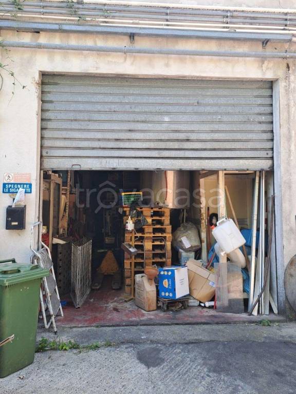 locale commerciale in vendita a Pescara