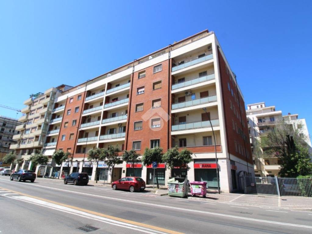 appartamento in vendita a Pescara in zona Porta Nuova