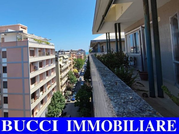 appartamento in vendita a Pescara in zona Centro Città