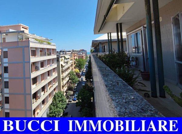 appartamento in vendita a Pescara in zona Centro Città