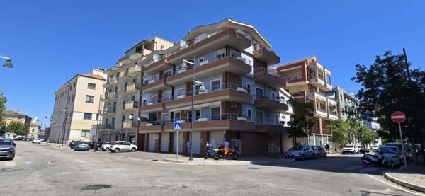 appartamento in vendita a Pescara in zona Porta Nuova
