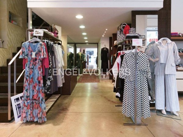 negozio in vendita a Pescara