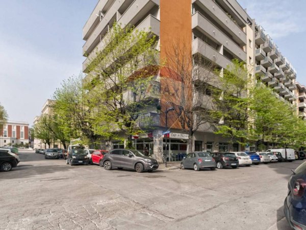 negozio in vendita a Pescara