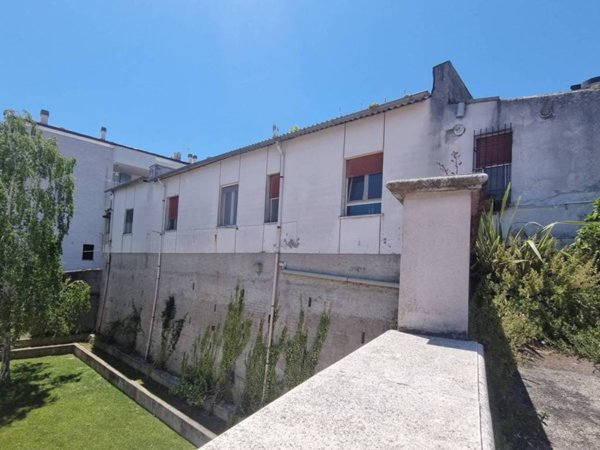 casa indipendente in vendita a Pescara in zona Ospedale