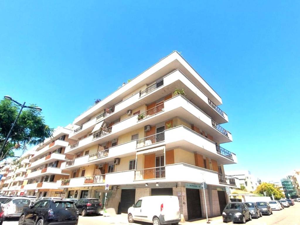 appartamento in vendita a Pescara in zona Porta Nuova