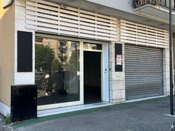 negozio in vendita a Pescara in zona Ospedale