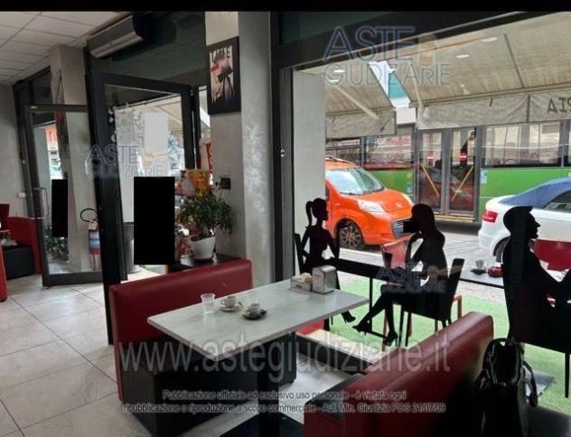 negozio in vendita a Pescara