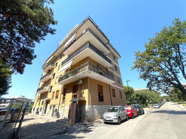 appartamento in vendita a Pescara in zona Centro Città