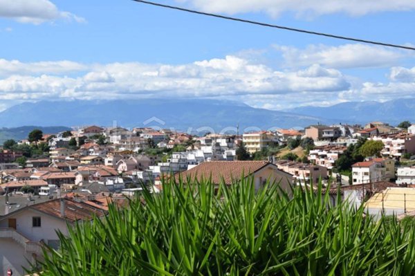 appartamento in vendita a Pescara in zona Colle Scorrano