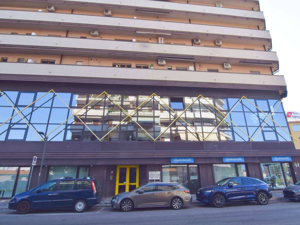 ufficio in vendita a Pescara in zona Porta Nuova