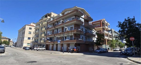 appartamento in vendita a Pescara in zona Porta Nuova