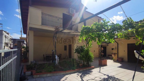 casa indipendente in vendita a Pescara in zona Ospedale