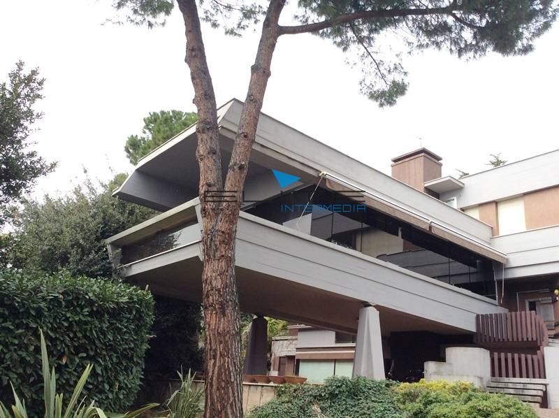 casa indipendente in vendita a Pescara in zona Centro Città