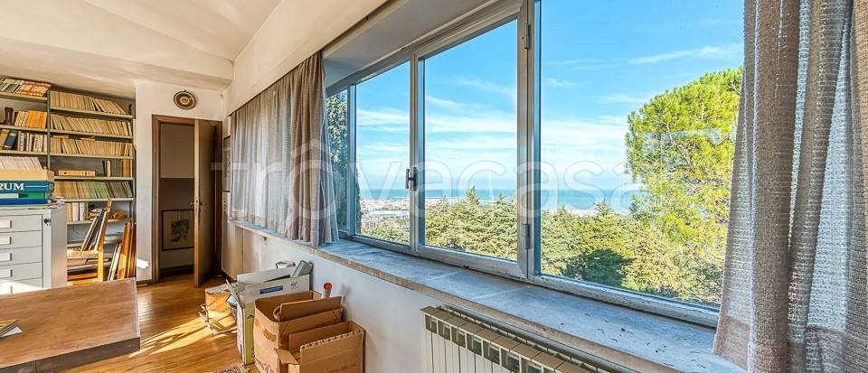 casa indipendente in vendita a Pescara in zona Pineta
