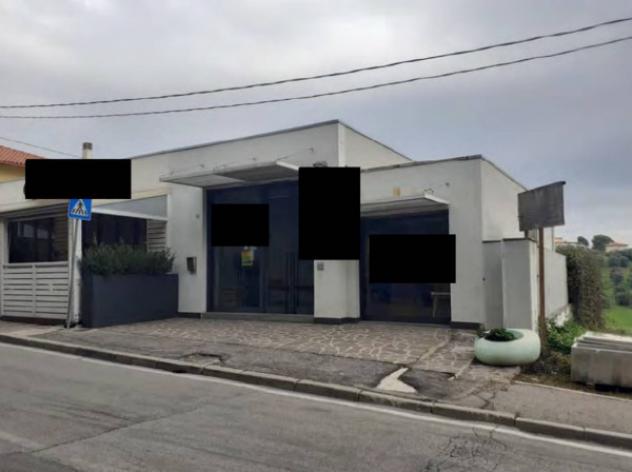 negozio in vendita a Pescara in zona Colle di Mezzo