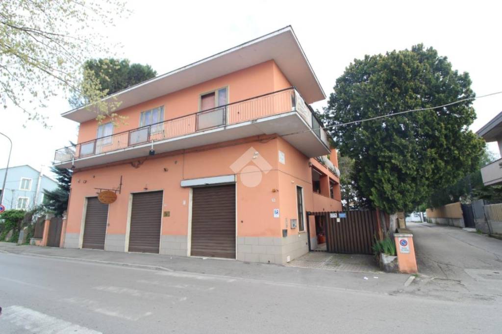 casa indipendente in vendita a Pescara in zona Centro Città