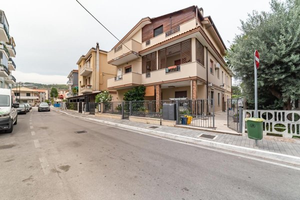 appartamento in vendita a Pescara in zona Centro Città