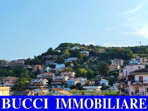 appartamento in vendita a Pescara in zona Castellammare