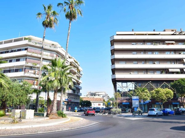 locale commerciale in vendita a Pescara in zona Stadio