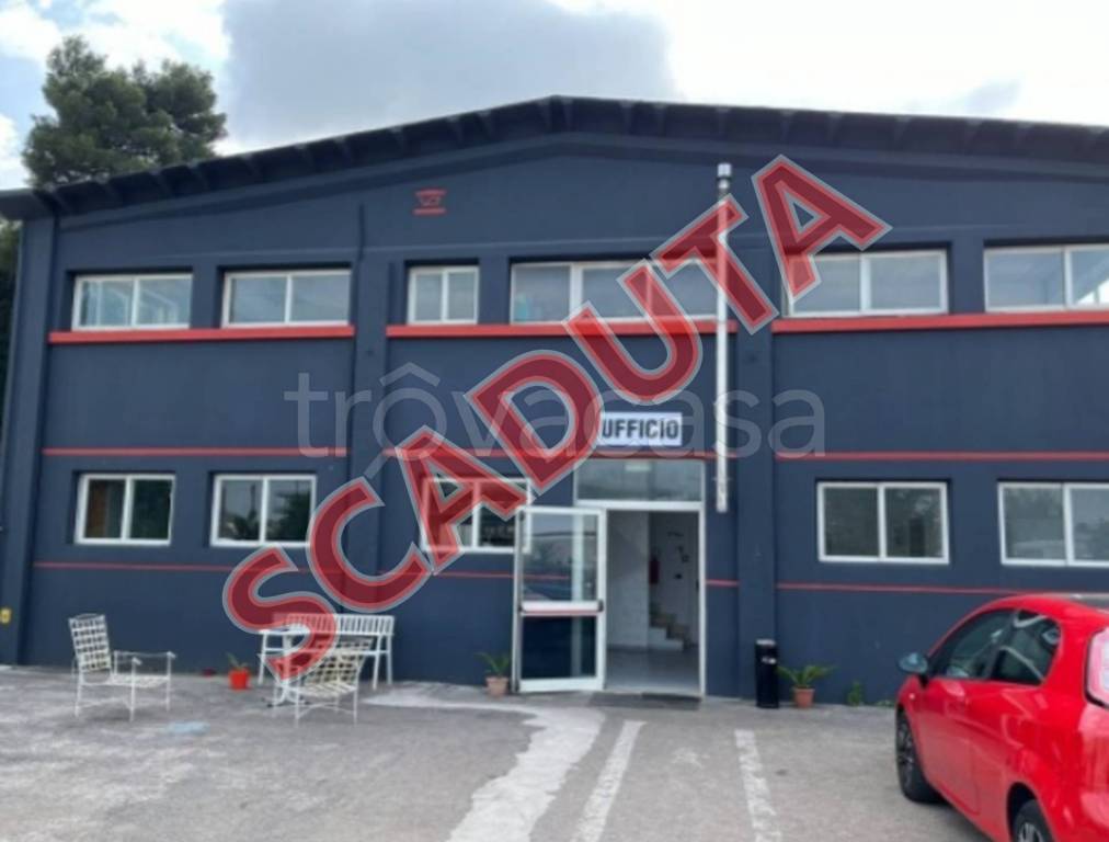 locale commerciale in vendita a Pescara