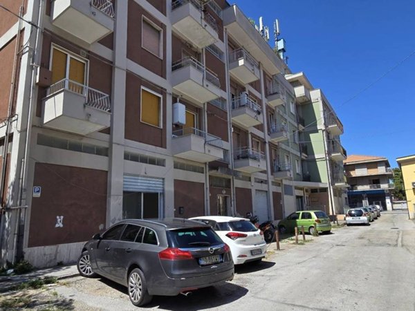 negozio in vendita a Pescara