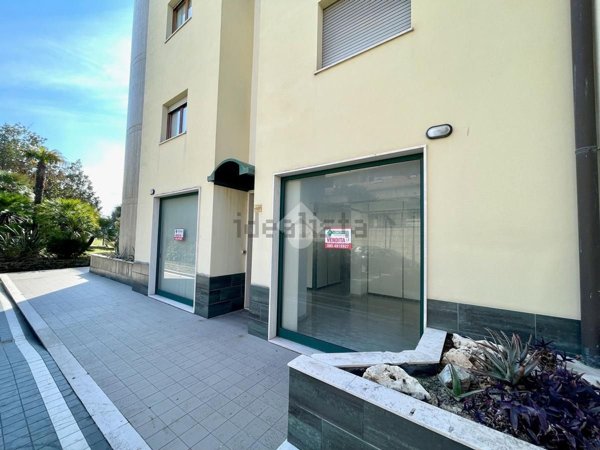 ufficio in vendita a Pescara