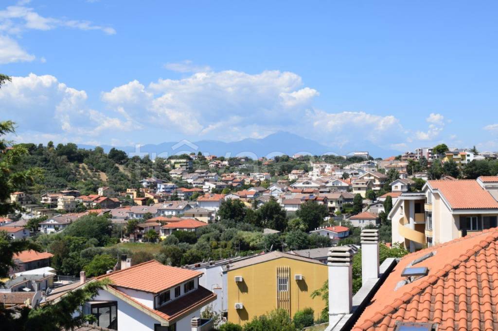 appartamento in vendita a Pescara in zona Centro Città