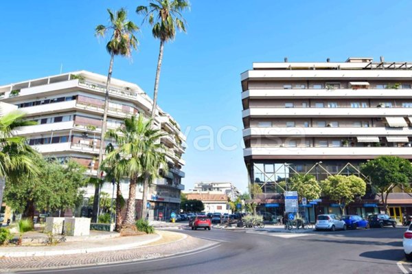negozio in vendita a Pescara in zona Porta Nuova