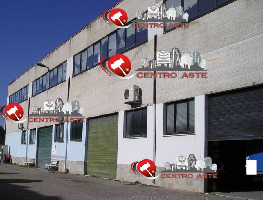 locale commerciale in vendita a Pescara